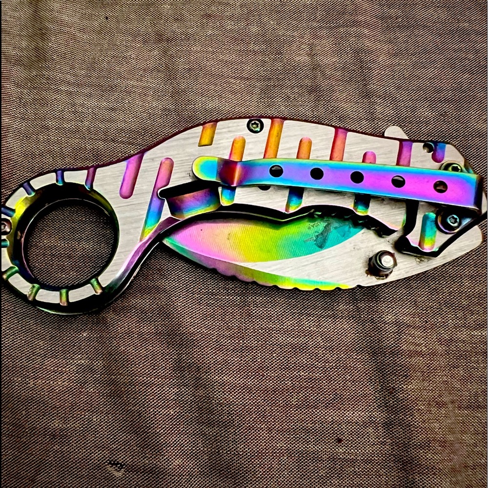 Lock blade knife